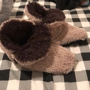 DEARFOAM SLIPPERS